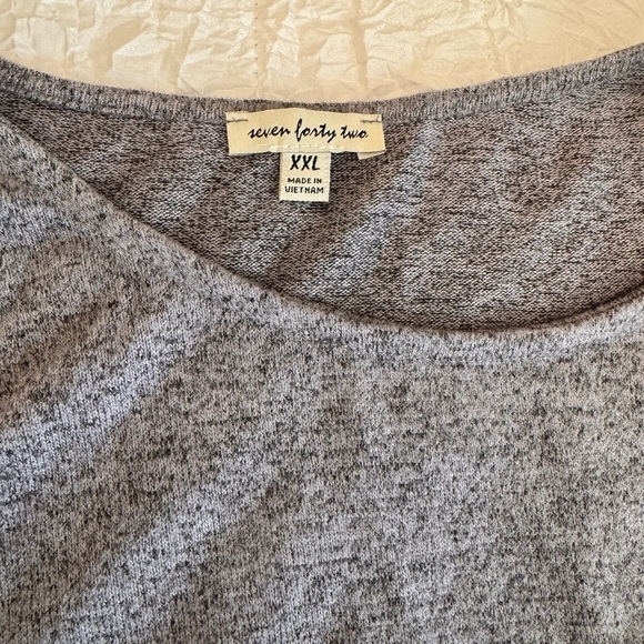 Seven Forty Two Gray Sweater - Picture 4 of 4